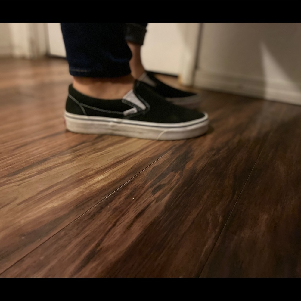 Vans black and white size 8